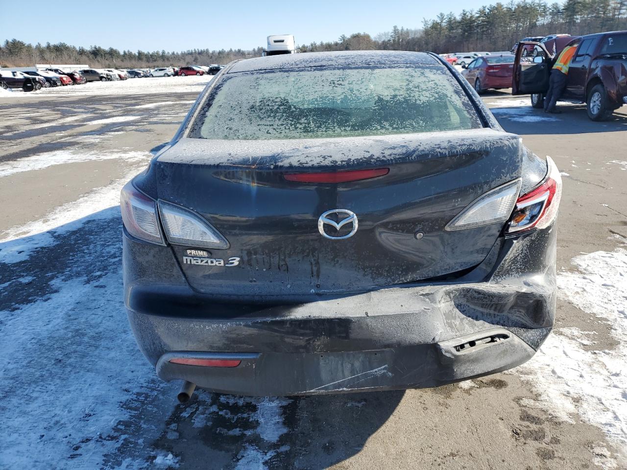 2011 Mazda 3 - Image 6