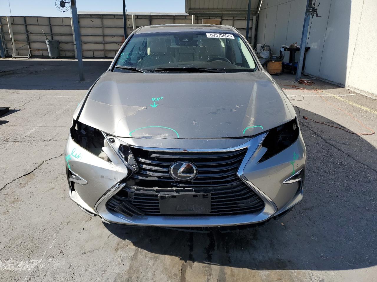 2016 Lexus ES - Image 5