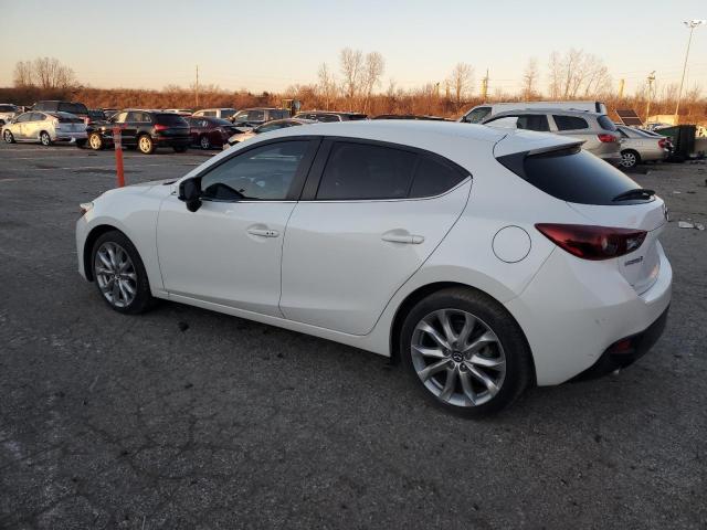 Hatchbacks MAZDA 3 2016 White