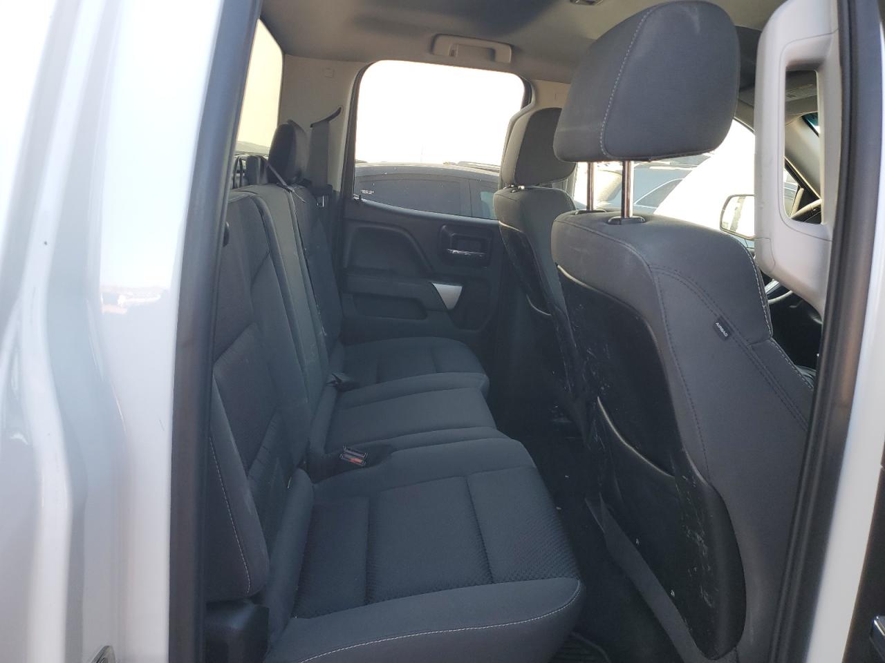 2014 Chevrolet Silverado - Image 10