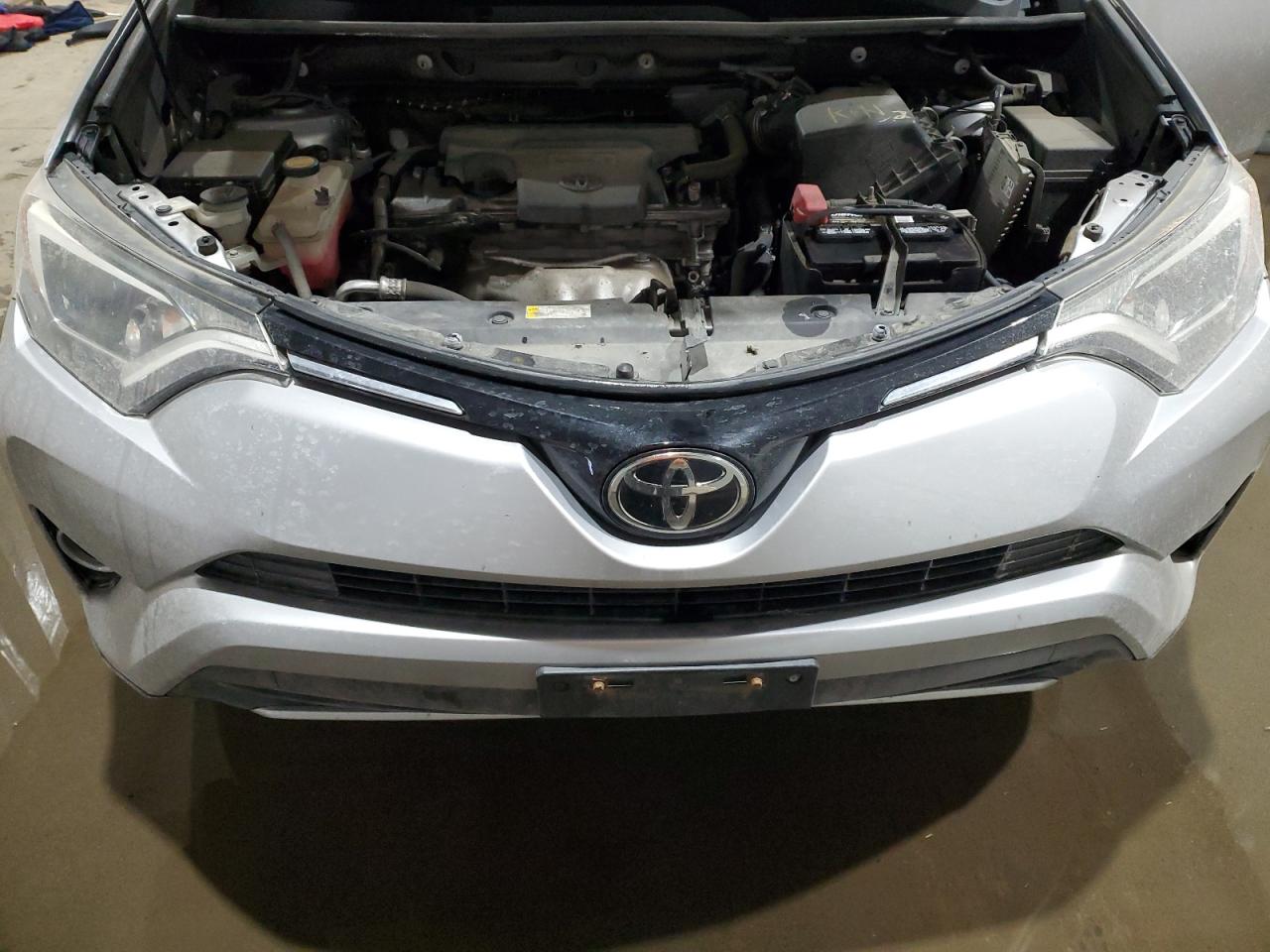 2017 Toyota RAV 4 - Image 12