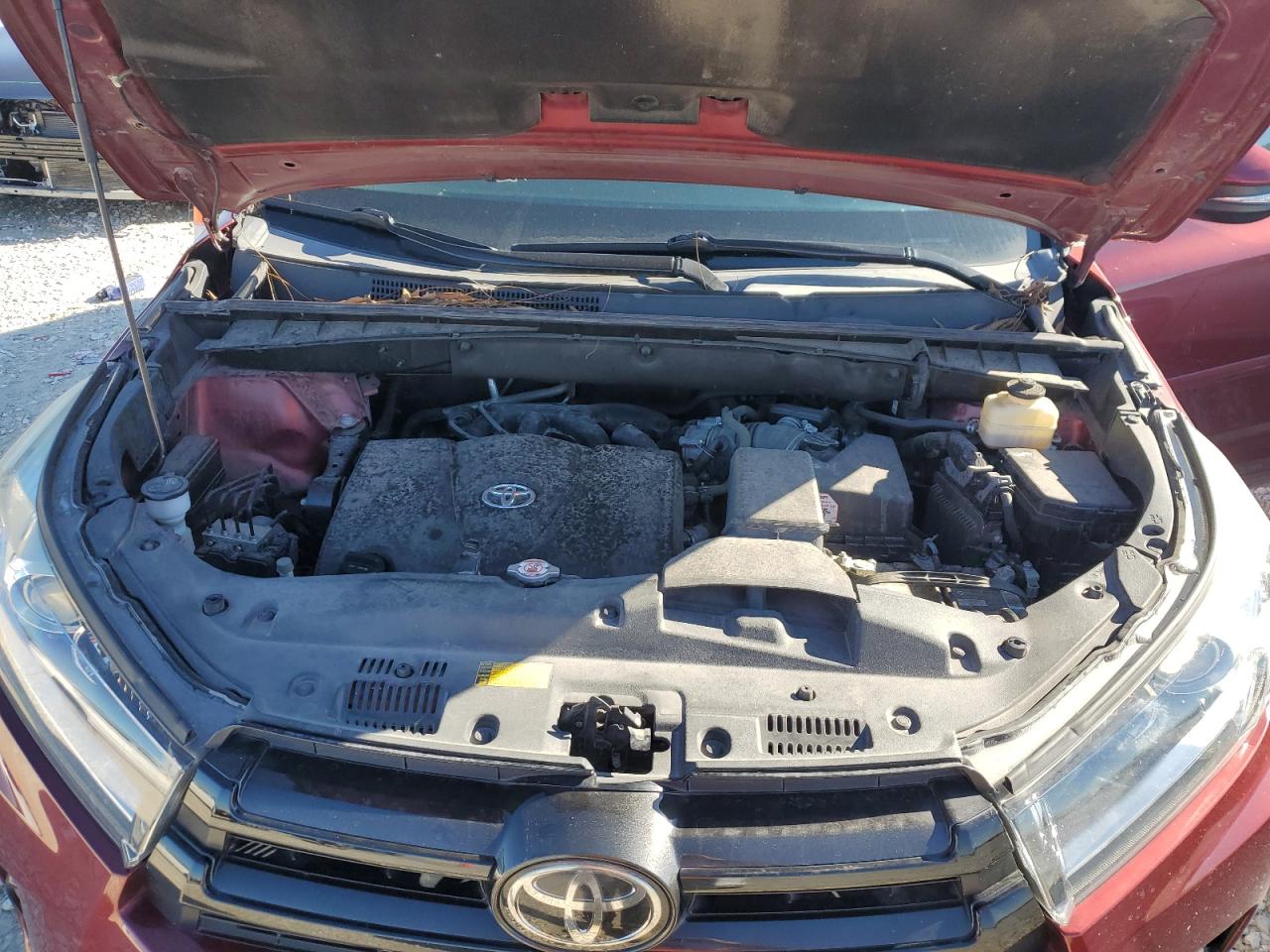 2018 Toyota Highlander - Image 12