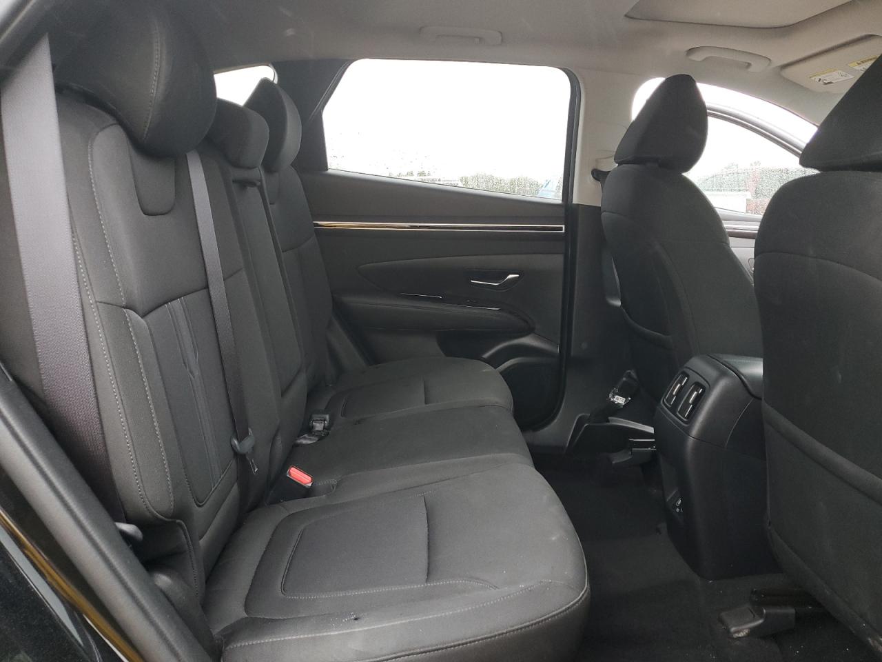 2022 Hyundai Tucson - Image 11