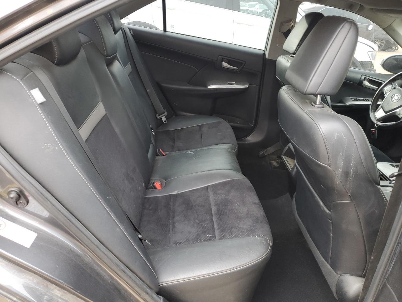 2013 Toyota Camry - Image 10
