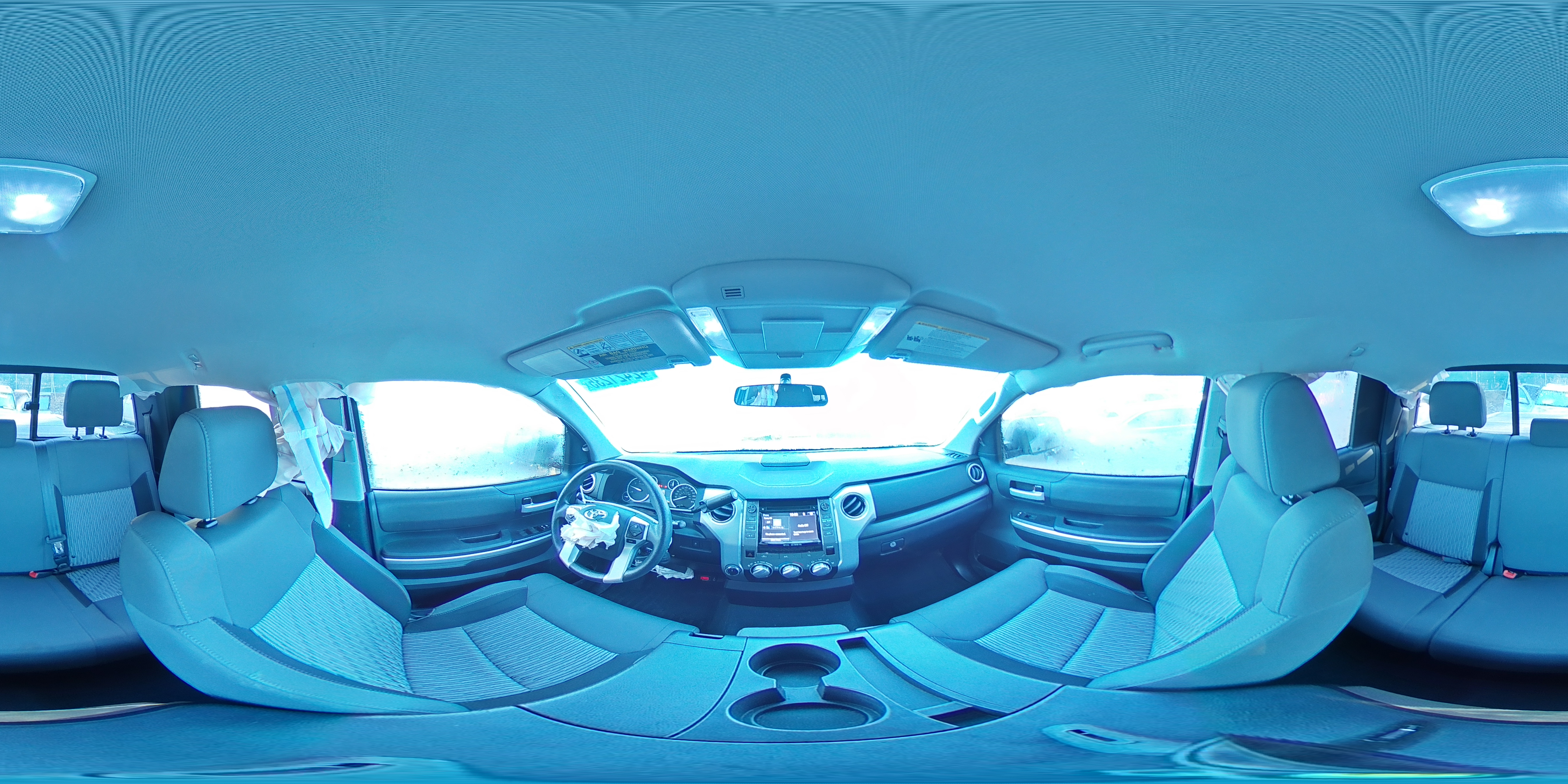 2015 Toyota Tundra - Image 13