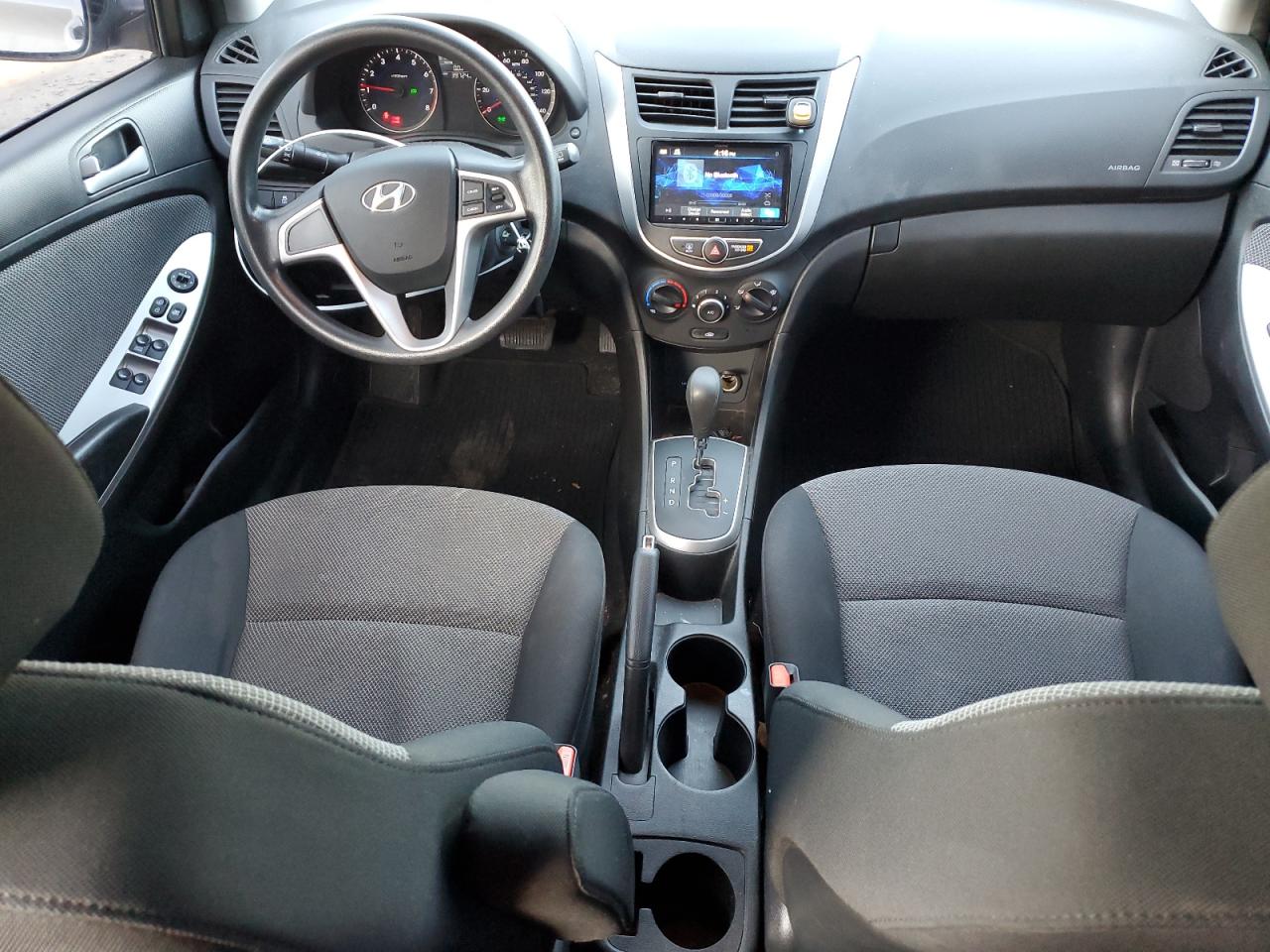 2014 Hyundai Accent - Image 8