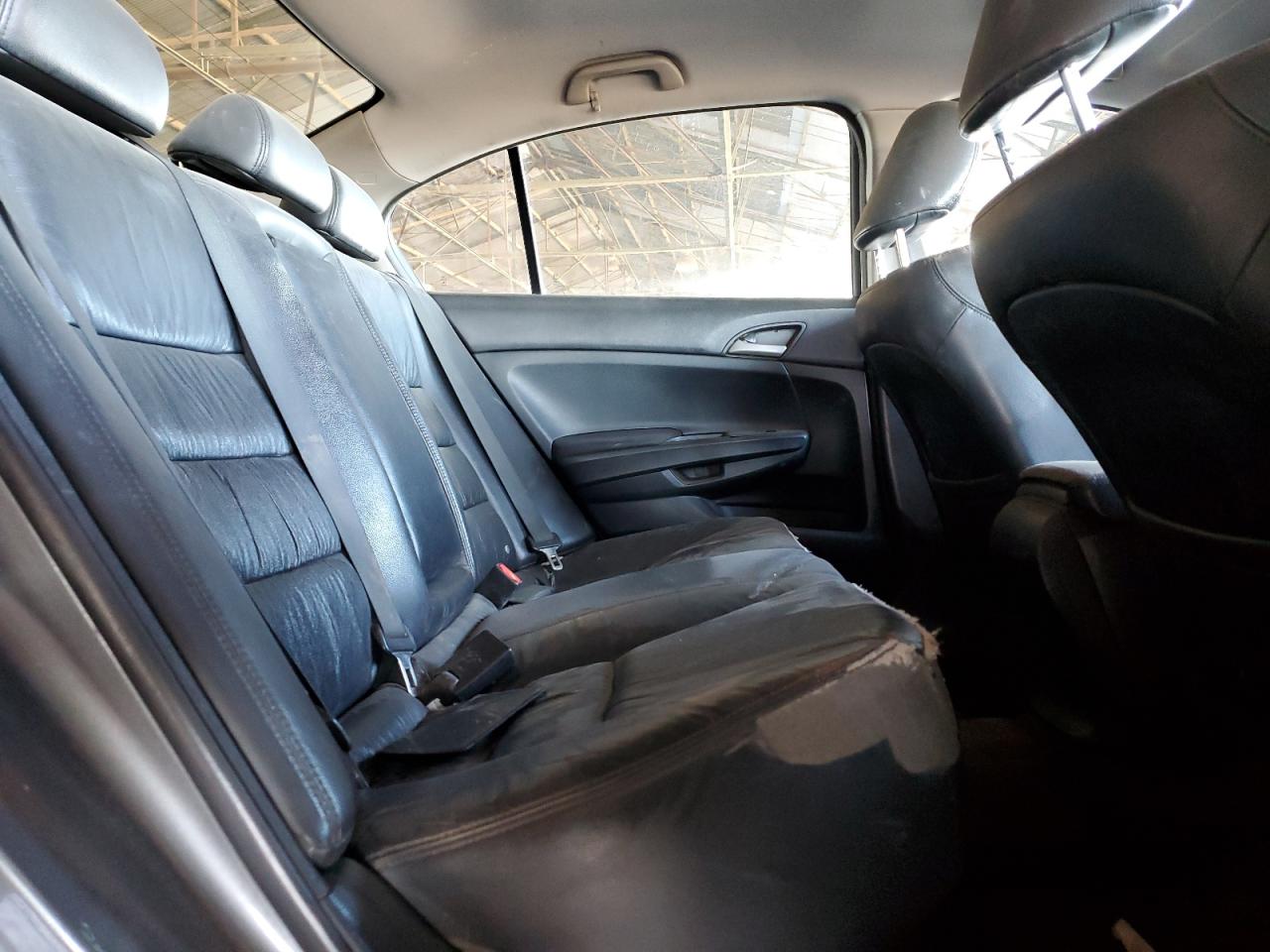 2012 Honda Accord - Image 10