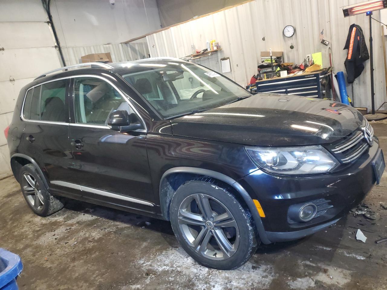 2017 Volkswagen Tiguan - Image 4