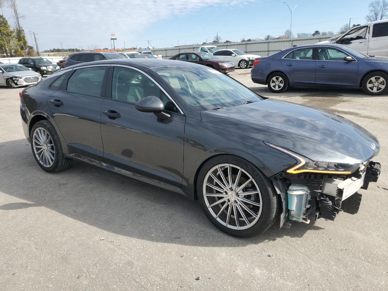 2022 Kia K5 - Image 4