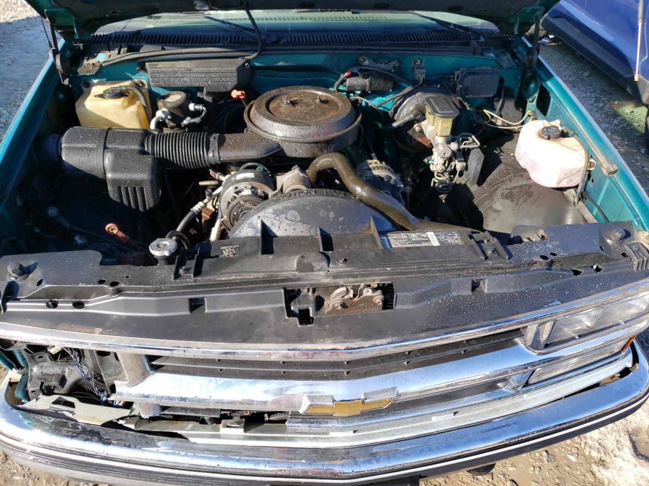 1994 Chevrolet GMT-400 - Image 11