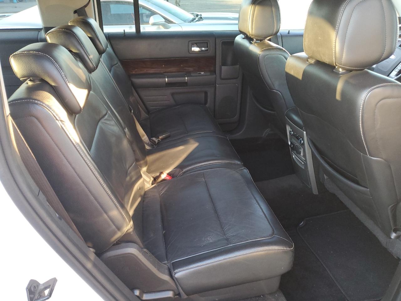 2011 Ford Flex - Image 11