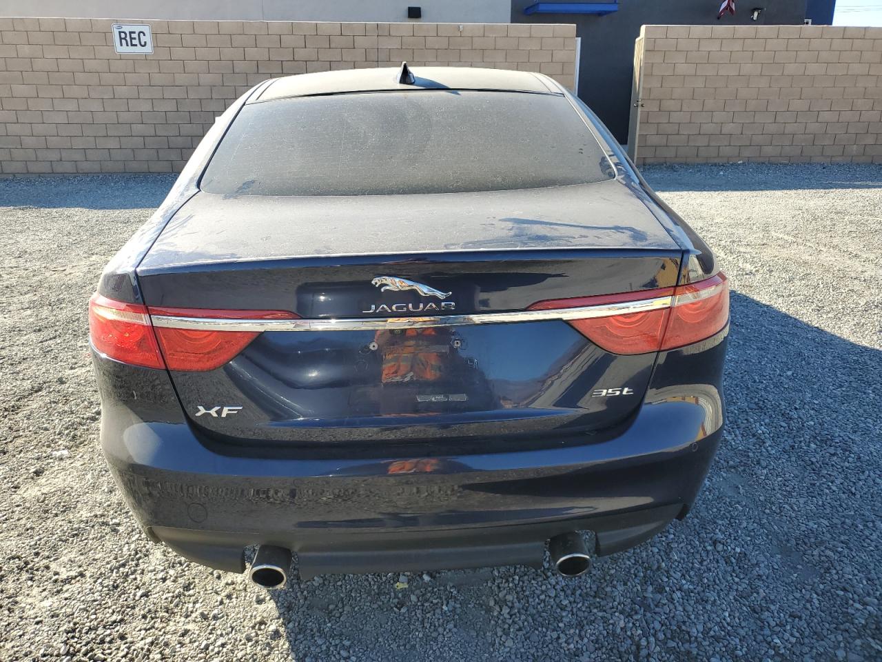 2017 Jaguar XF - Image 6