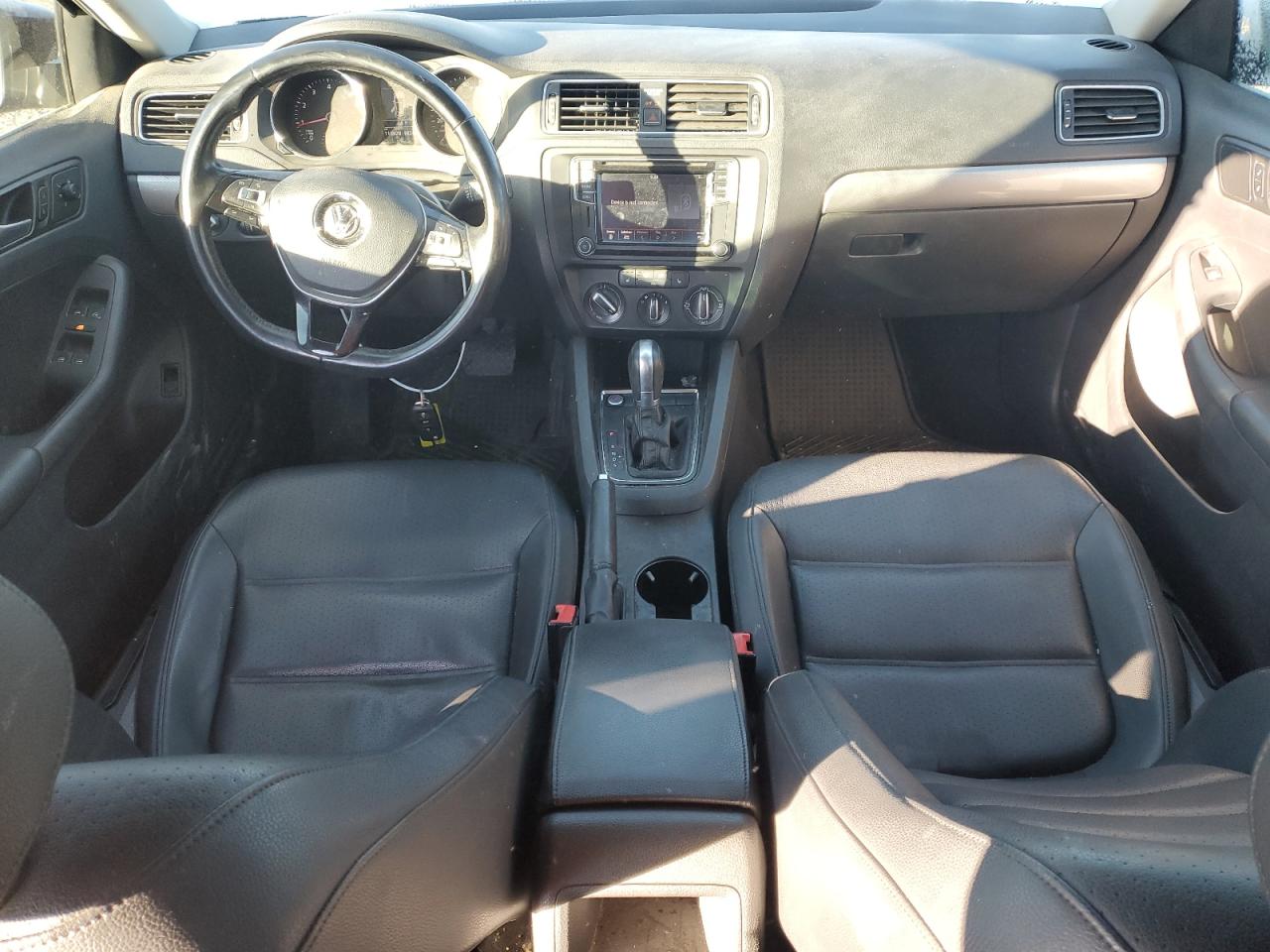 2017 Volkswagen Jetta - Image 8