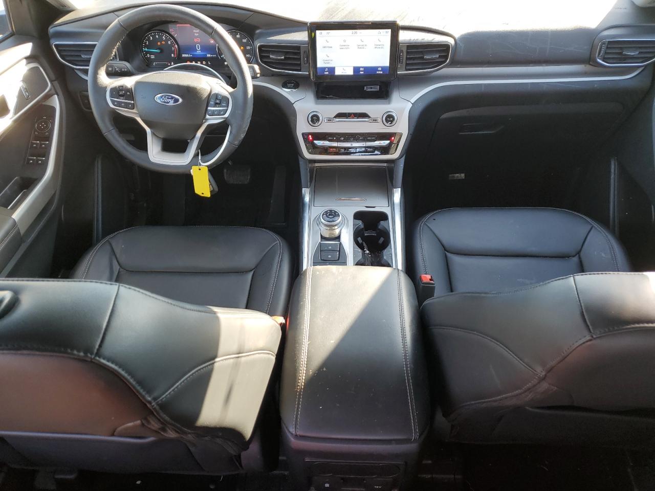 2023 Ford Explorer - Image 8