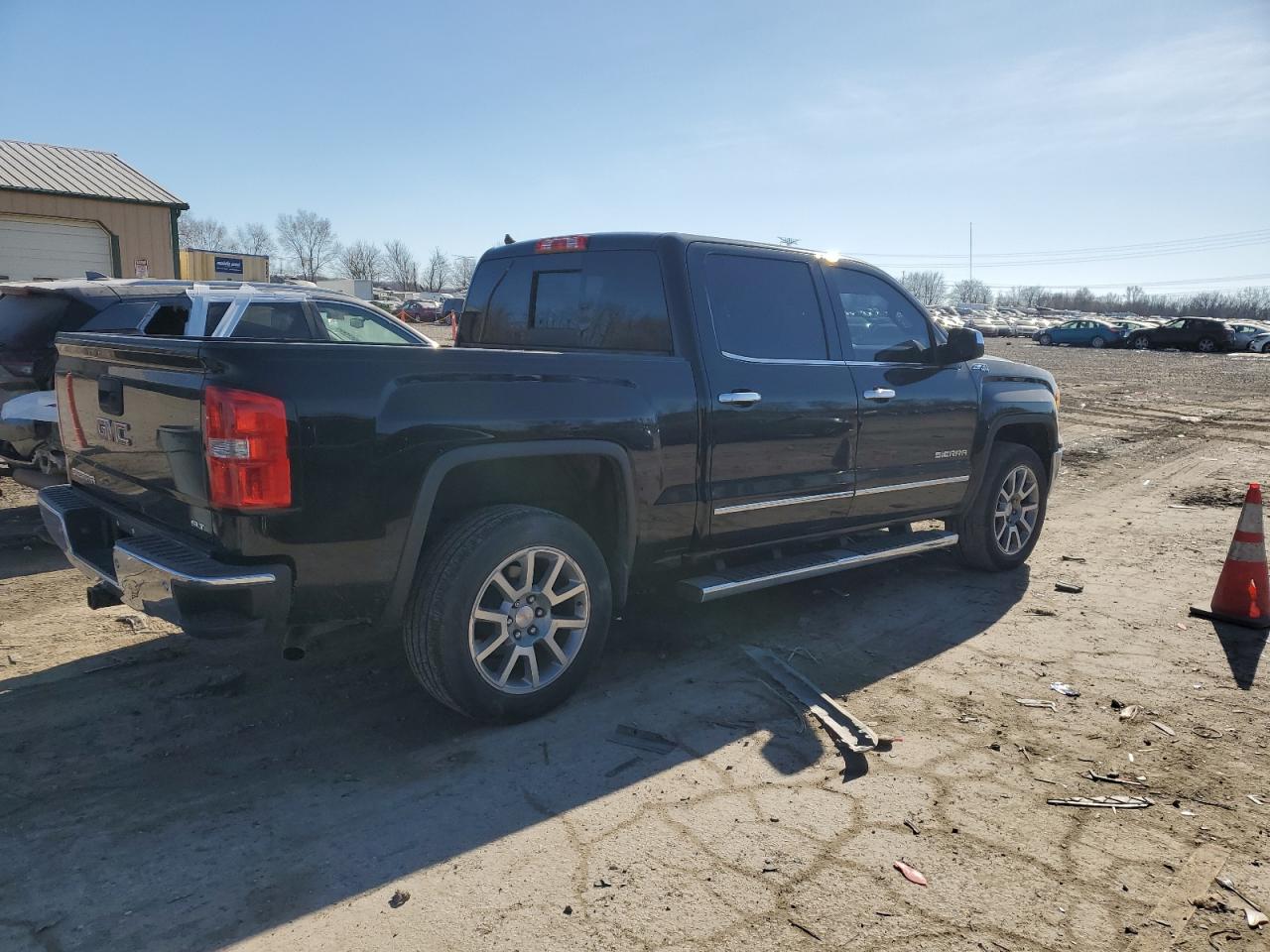 2015 GMC Sierra - Image 3