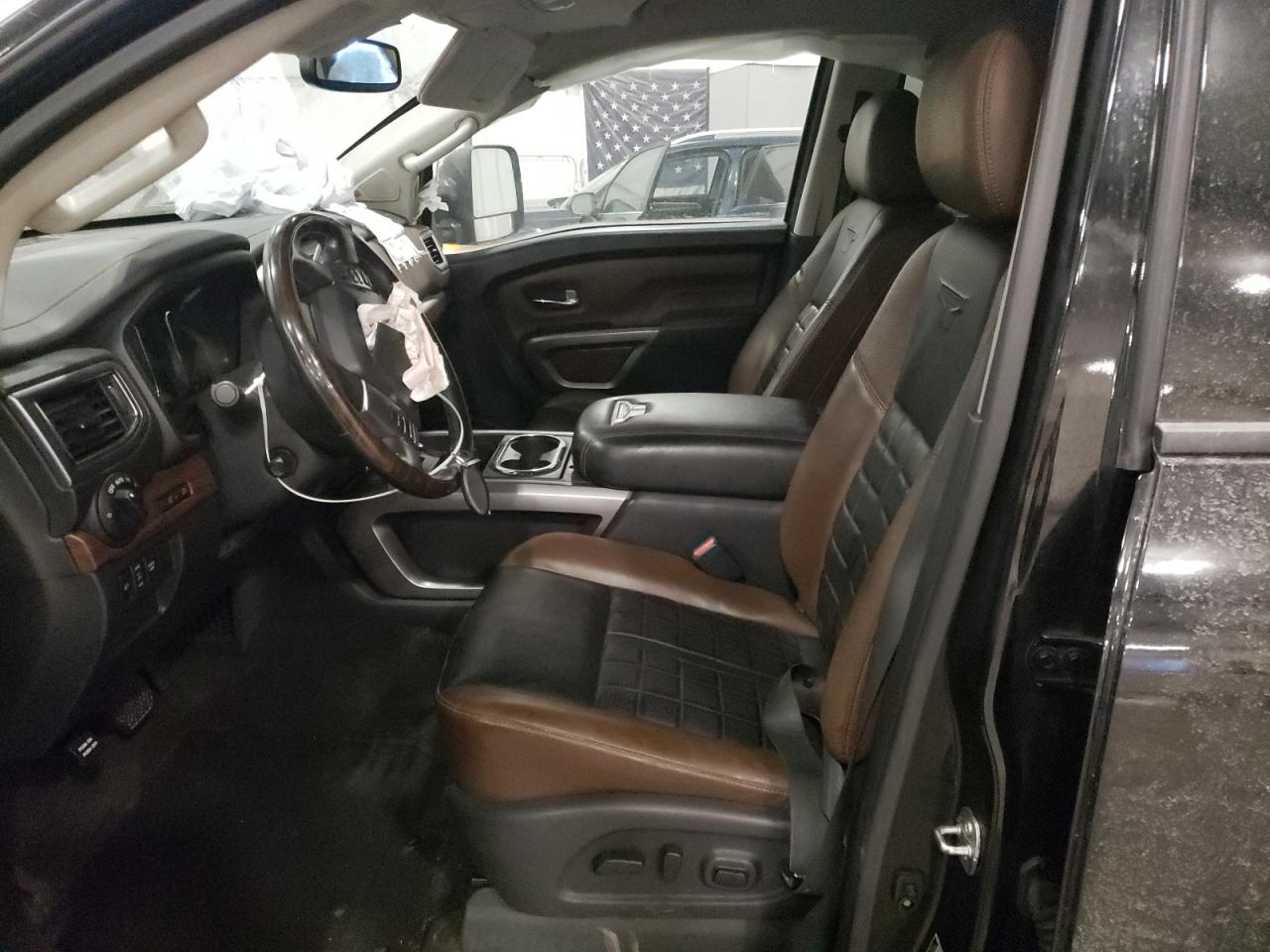 2018 Nissan Titan - Image 7