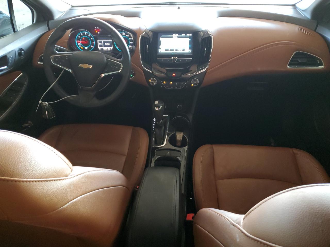 2018 Chevrolet Cruze - Image 8