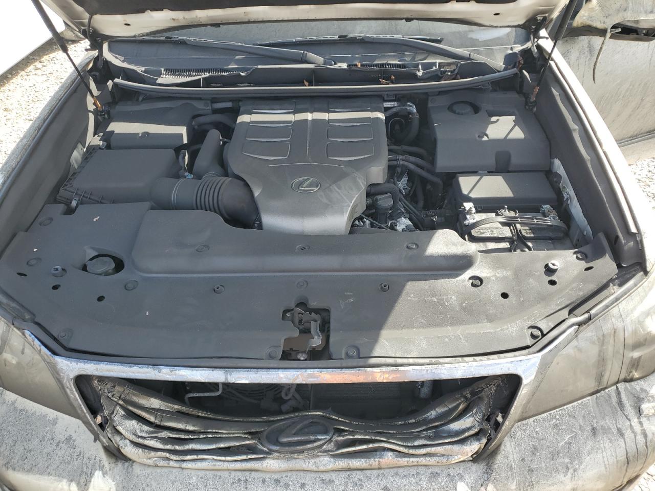 2011 Lexus GX - Image 12