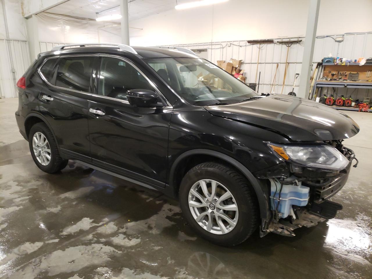 2017 Nissan Rogue - Image 4