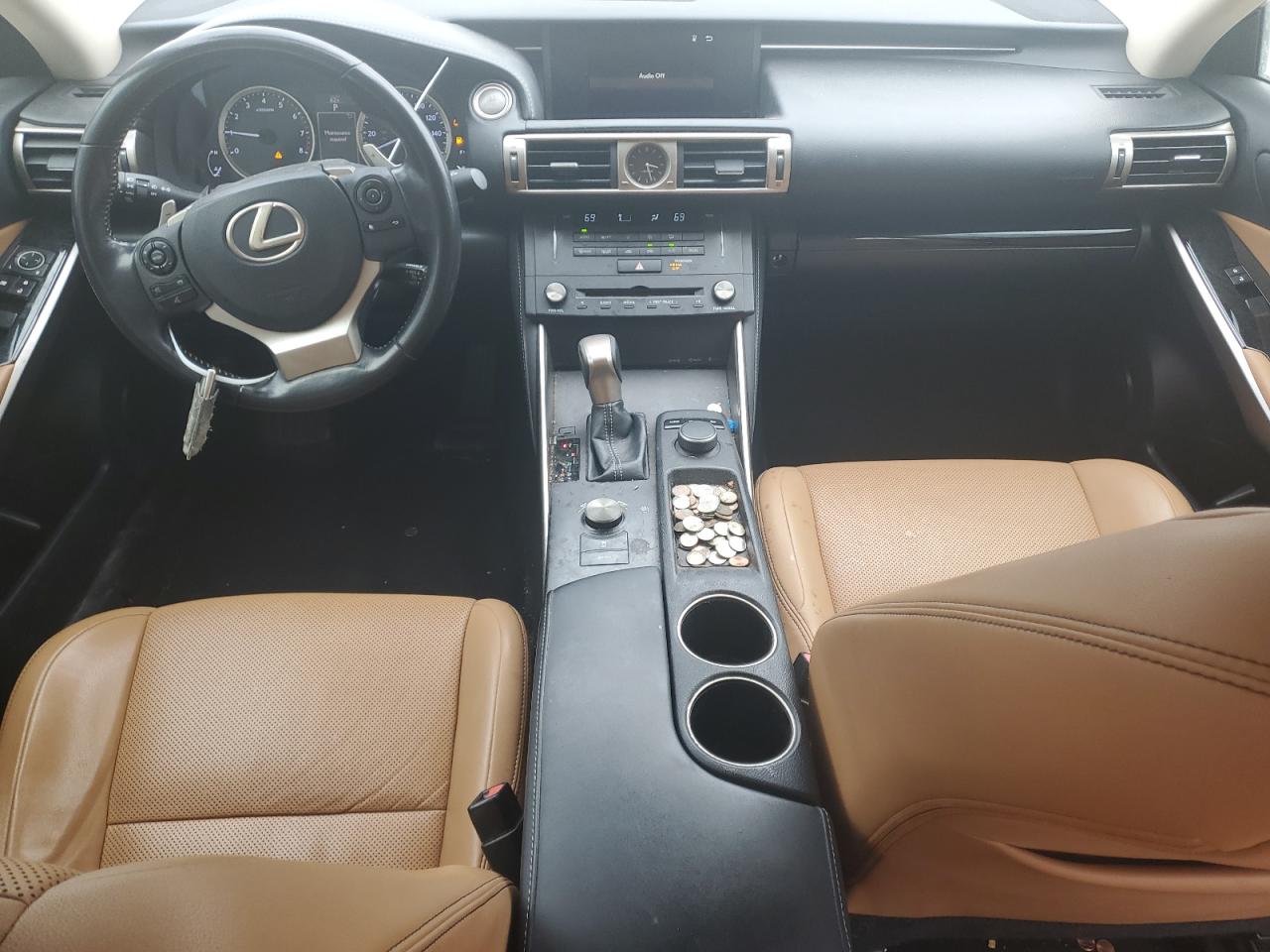 2016 Lexus IS - Image 8