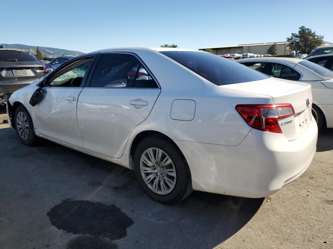 2014 Toyota Camry - Image 2