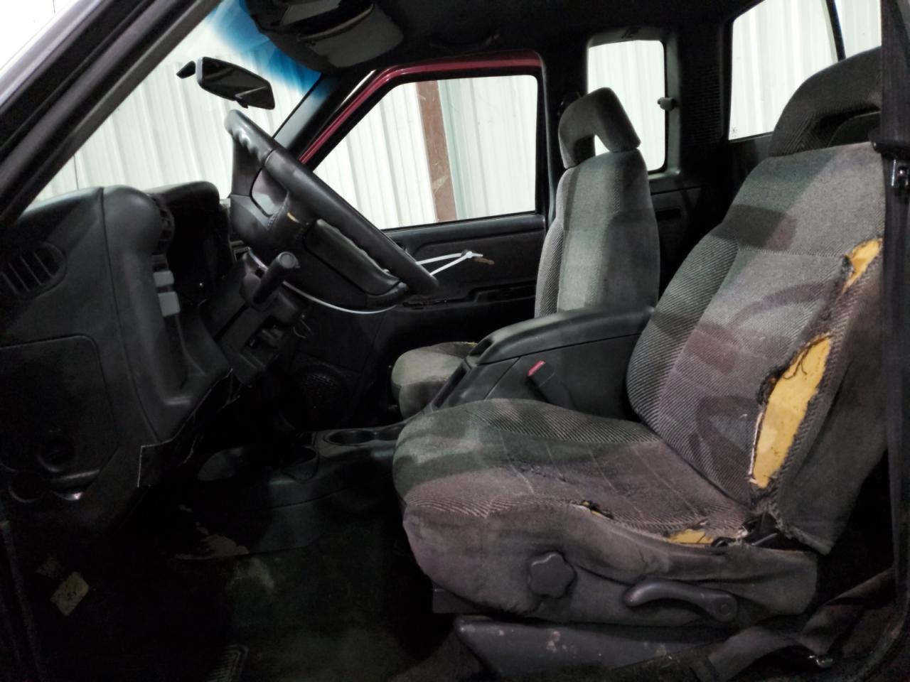 1996 Chevrolet S-10 Pickup - Image 7