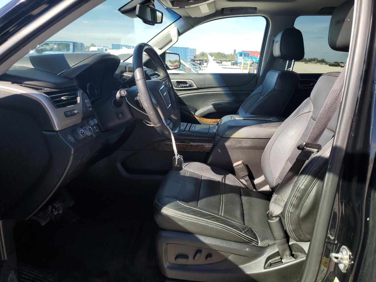 2015 GMC Yukon Denali VIN: 1GKS2CKJXFR735555 Lot: 42969385