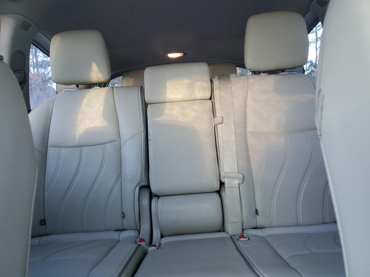 2016 Infiniti QX60 - Image 10