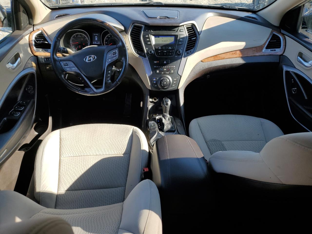 2013 Hyundai Santa Fe - Image 8