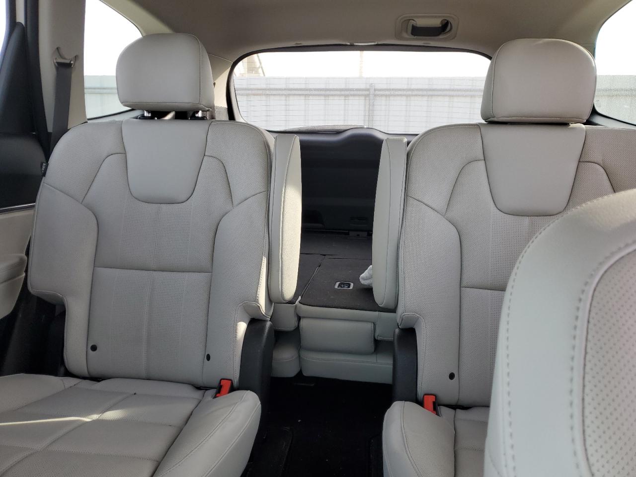 2024 Kia Telluride - Image 10