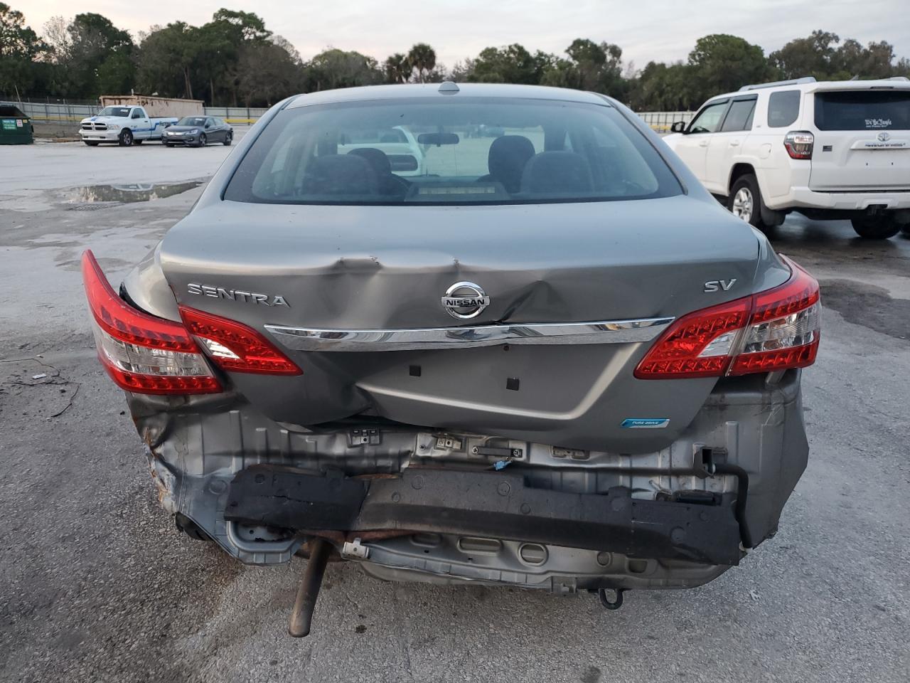 2013 Nissan Sentra - Image 6