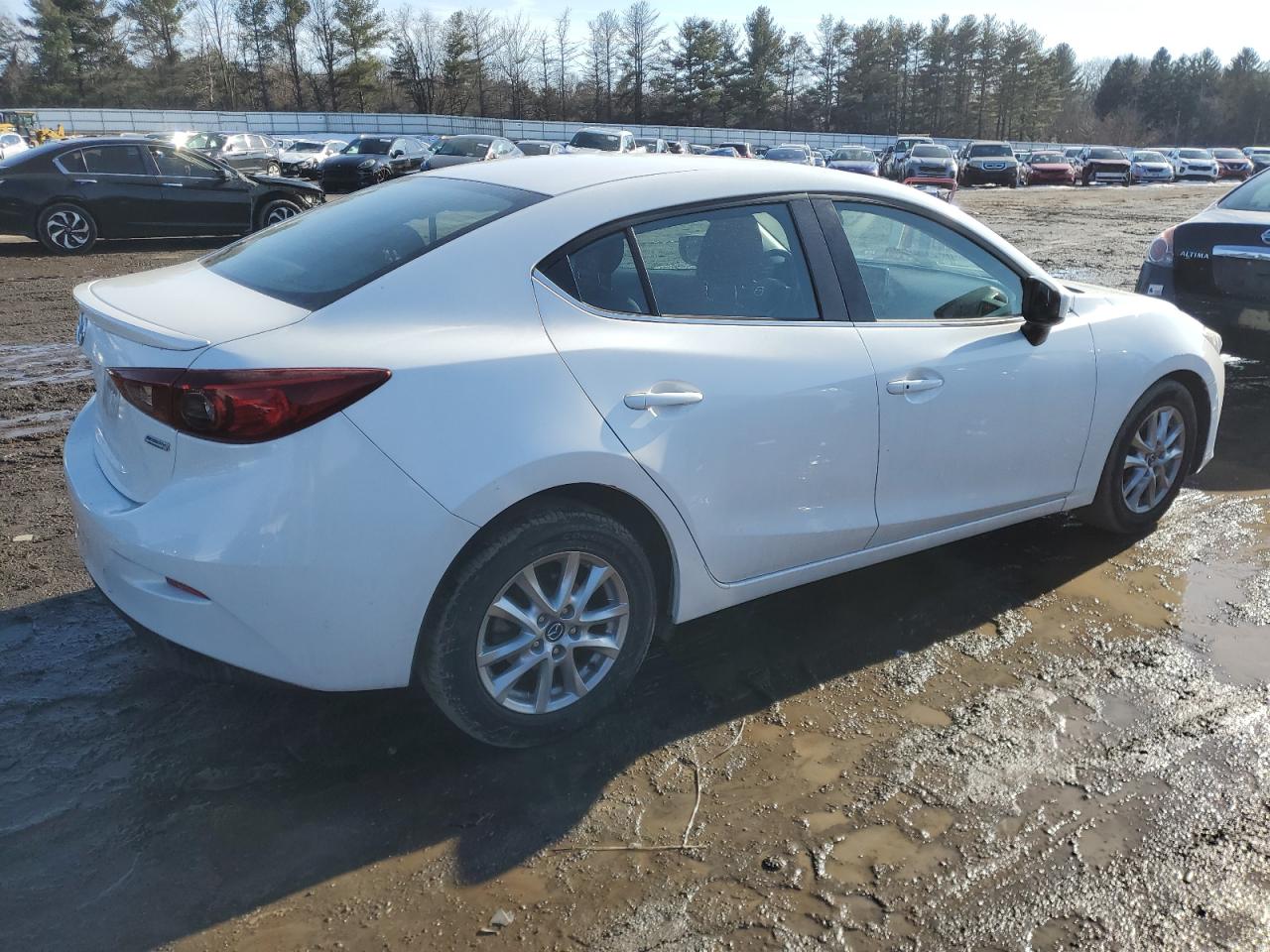2015 Mazda 3 - Image 3
