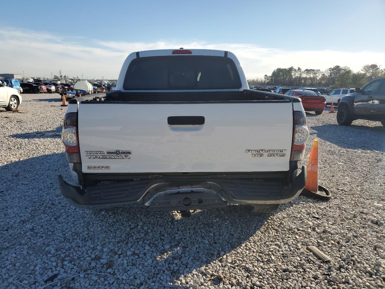 2011 Toyota Tacoma - Image 6