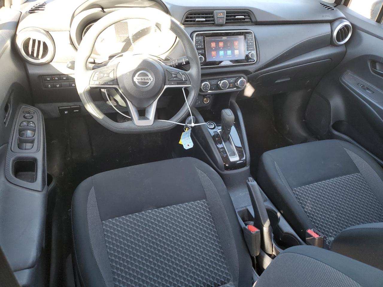 2020 Nissan Versa - Image 8