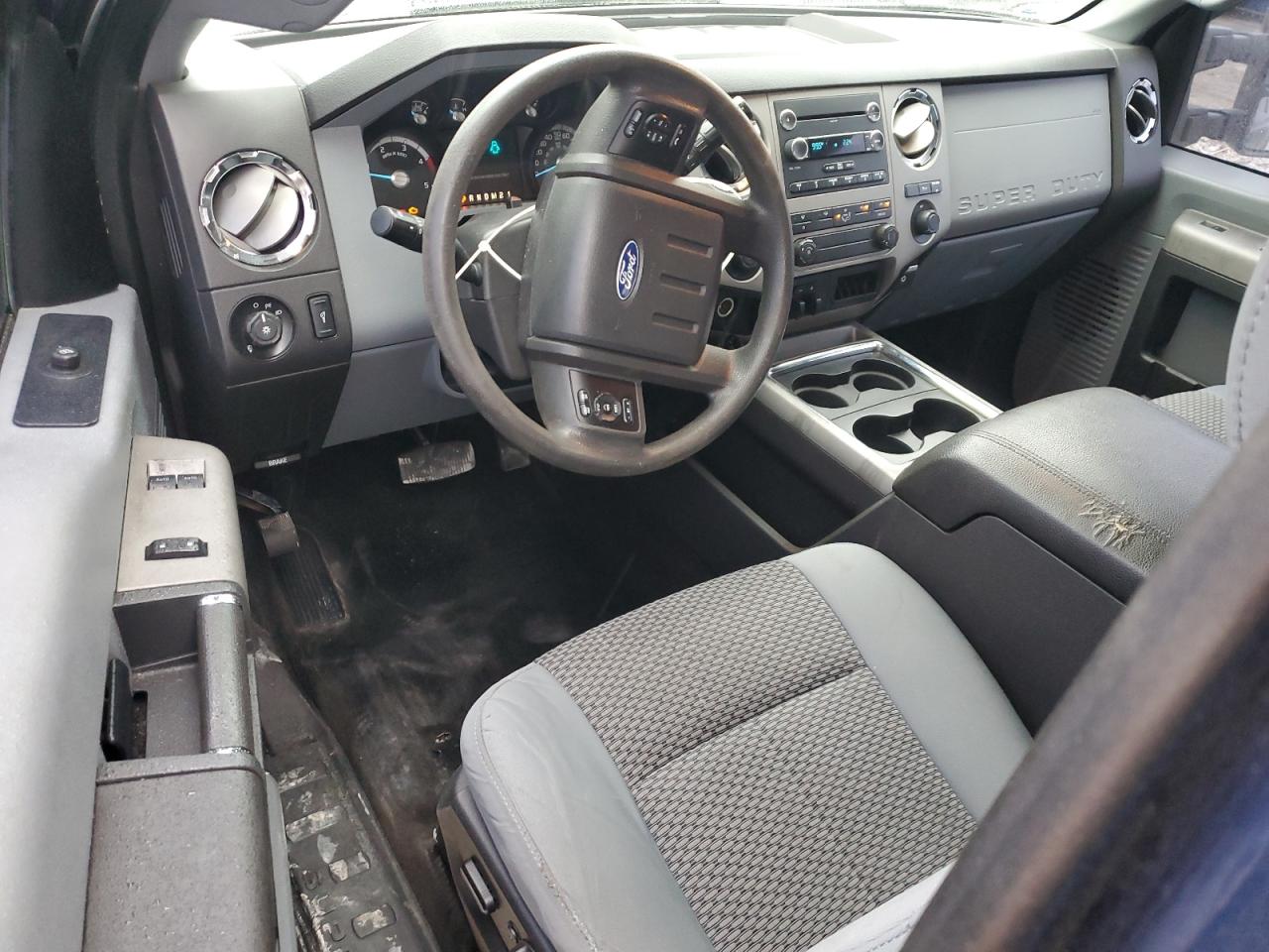 2013 Ford F250 - Image 8