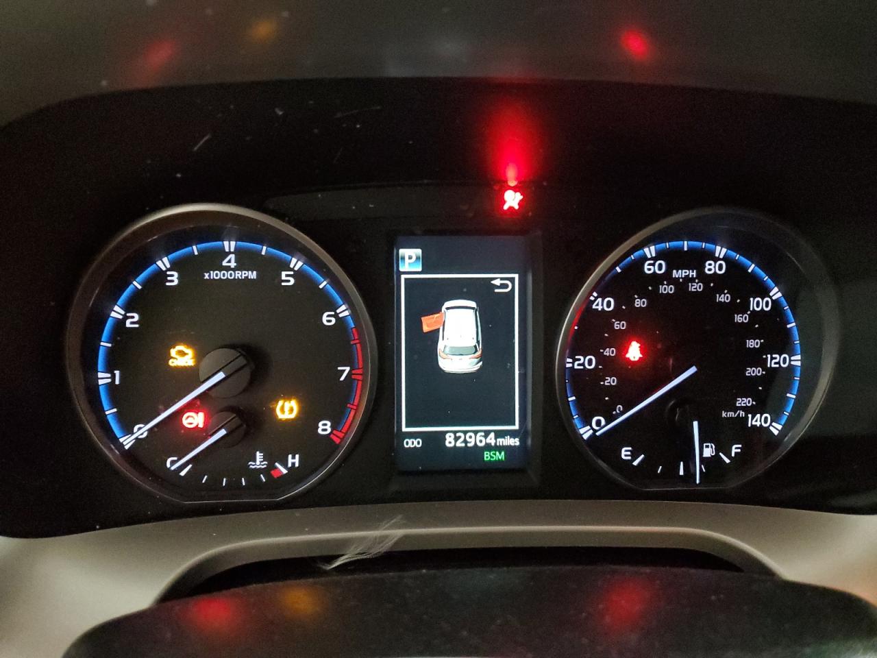 2018 Toyota RAV 4 - Image 9