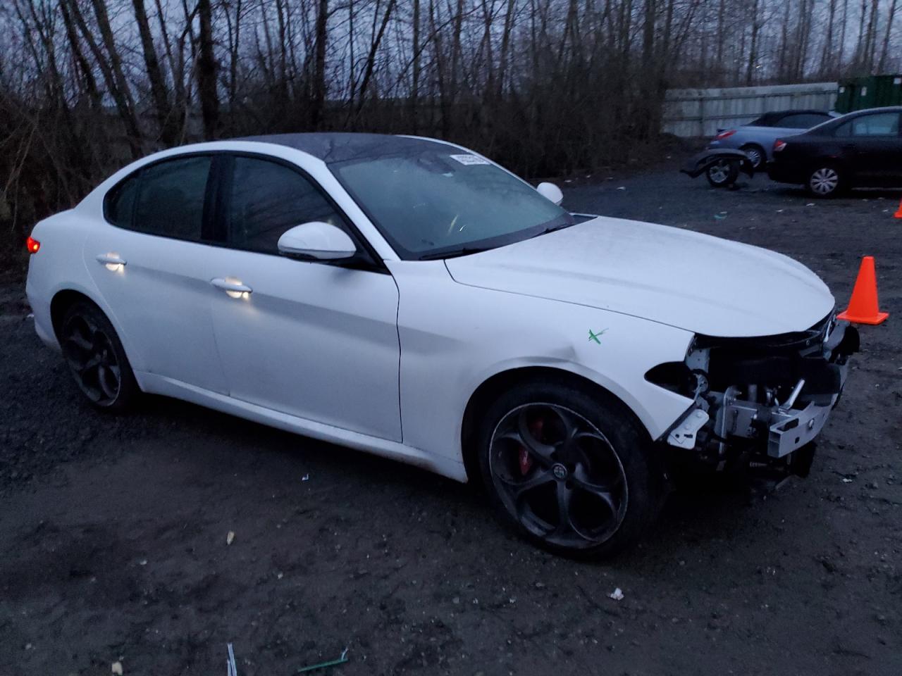 2018 Alfa Romeo Giulia - Image 4