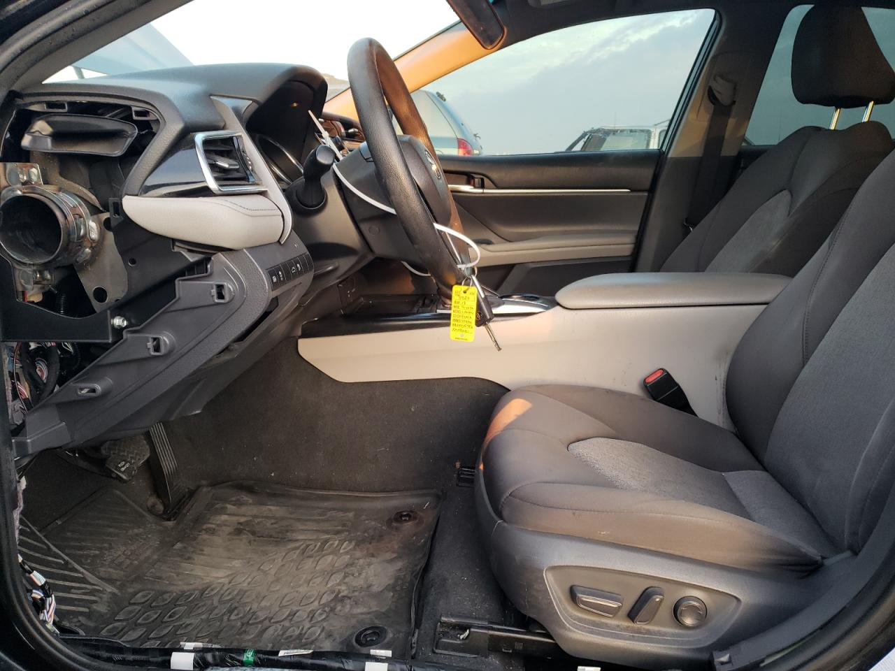 2018 Toyota Camry - Image 7
