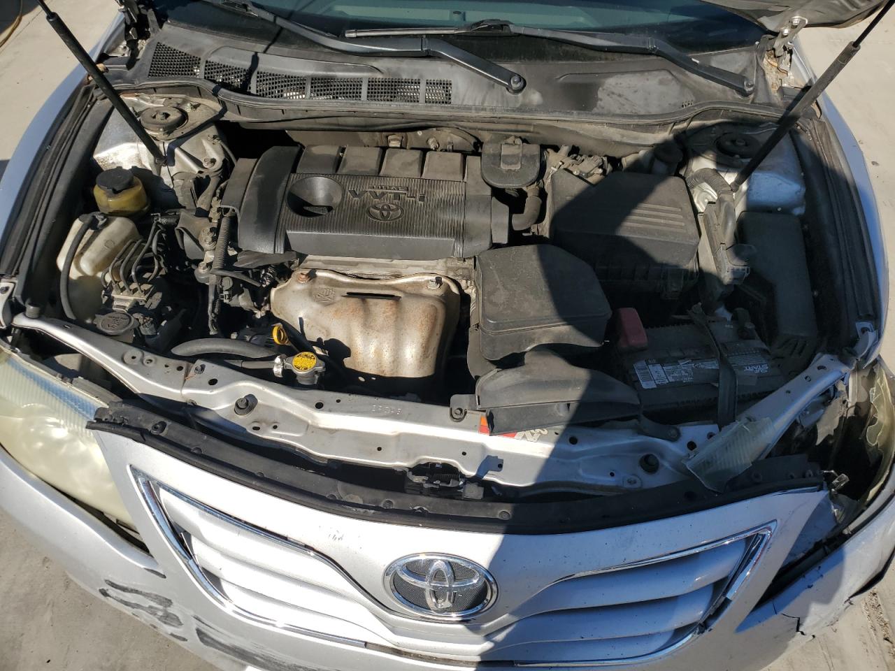 2010 Toyota Camry - Image 11