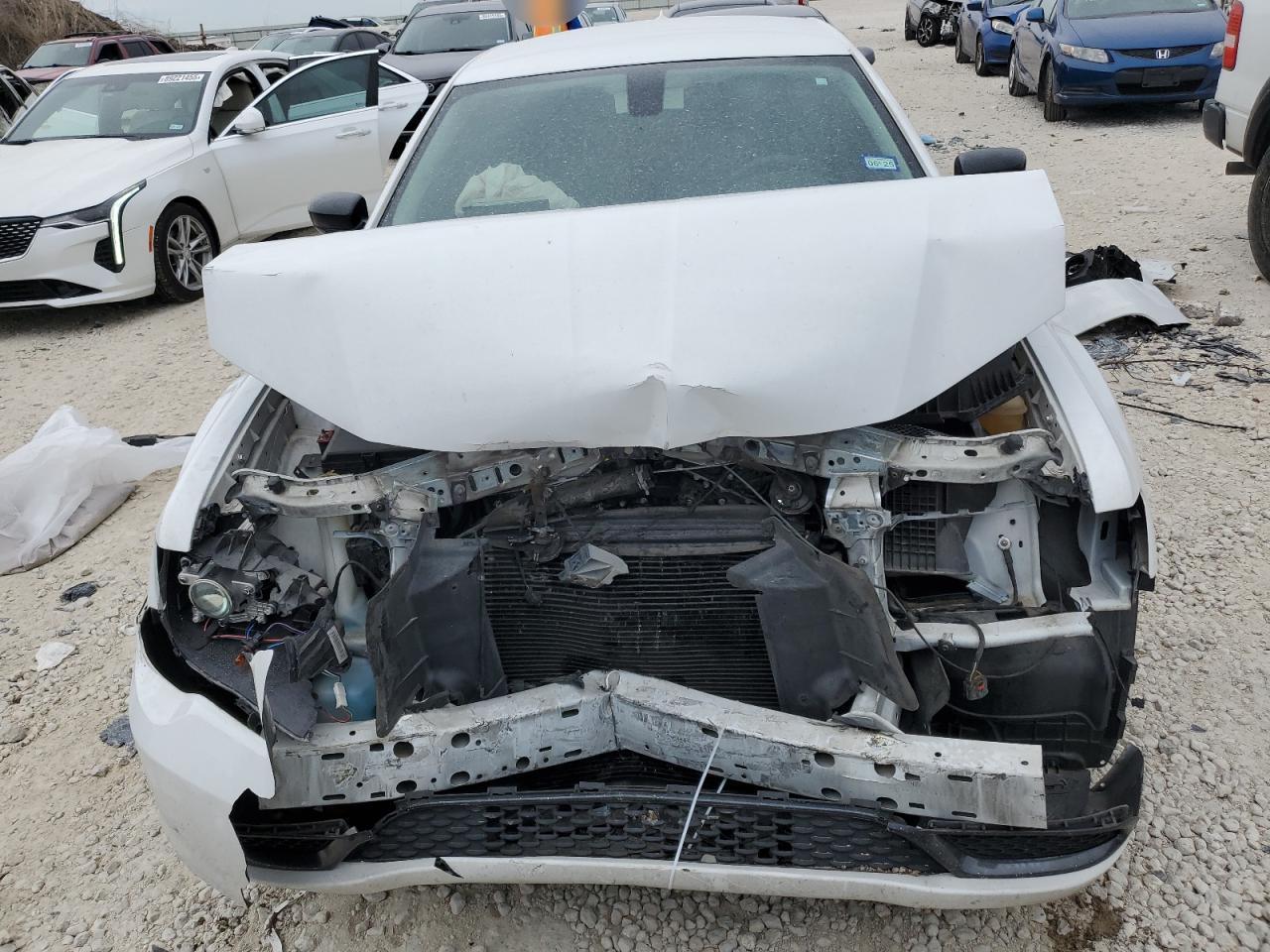 2019 Chrysler 300 - Image 5
