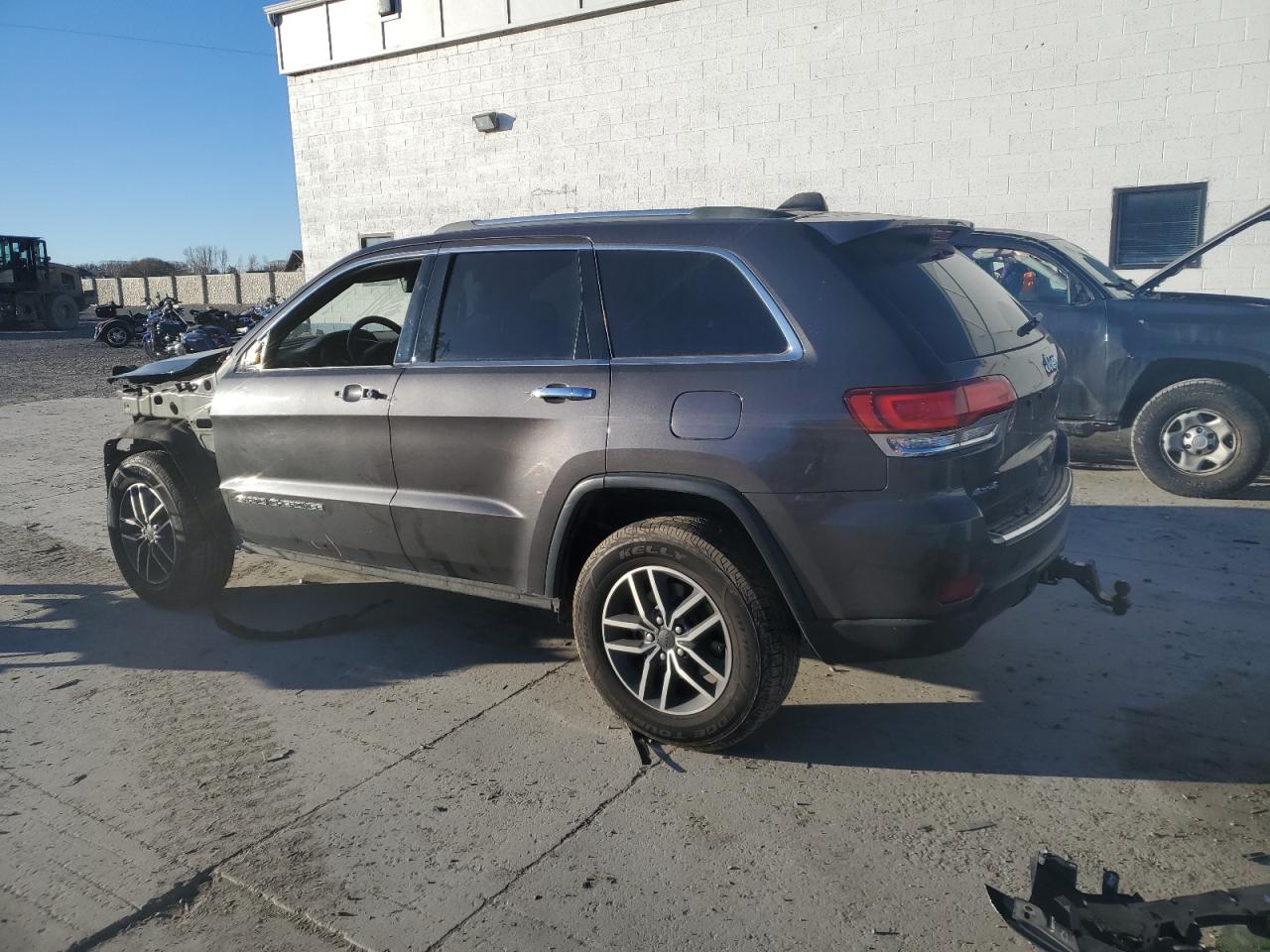 2020 Jeep Grand Cherokee - Image 2