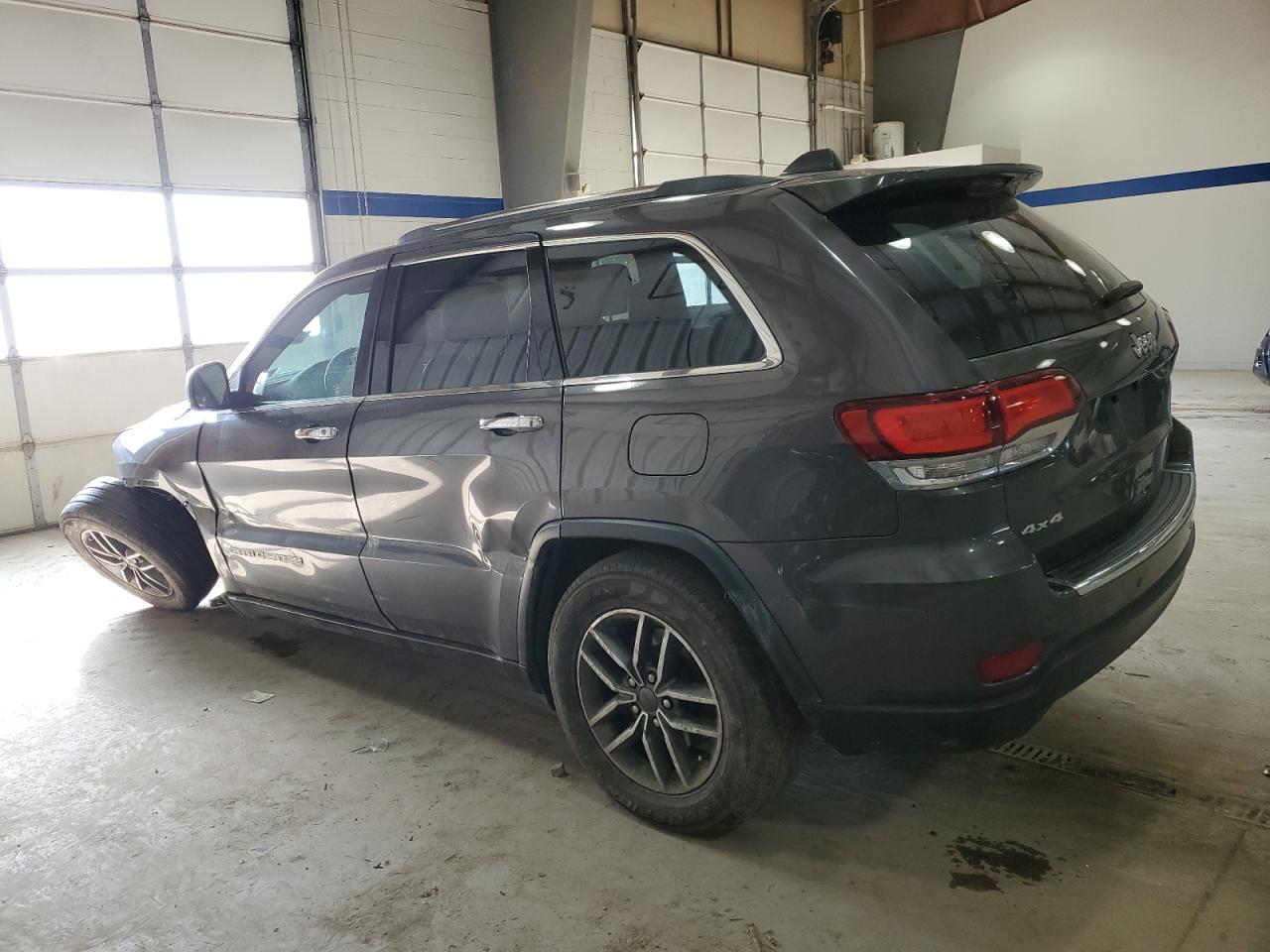 2020 Jeep Grand Cherokee - Image 2