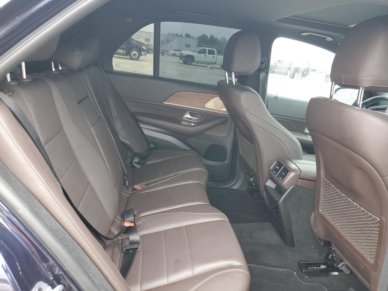 2022 Mercedes-Benz GLE - Image 11
