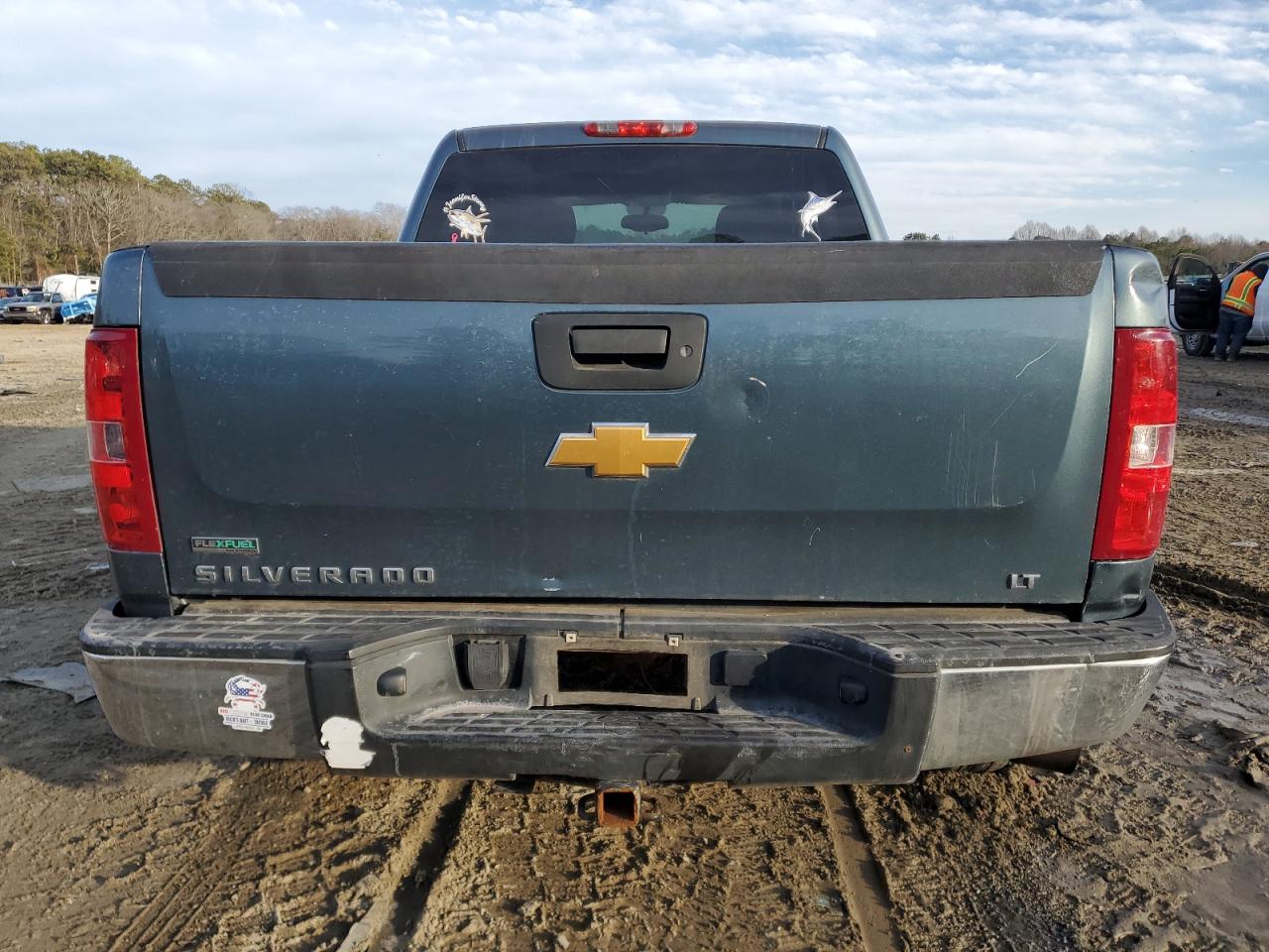 2012 Chevrolet Silverado - Image 6