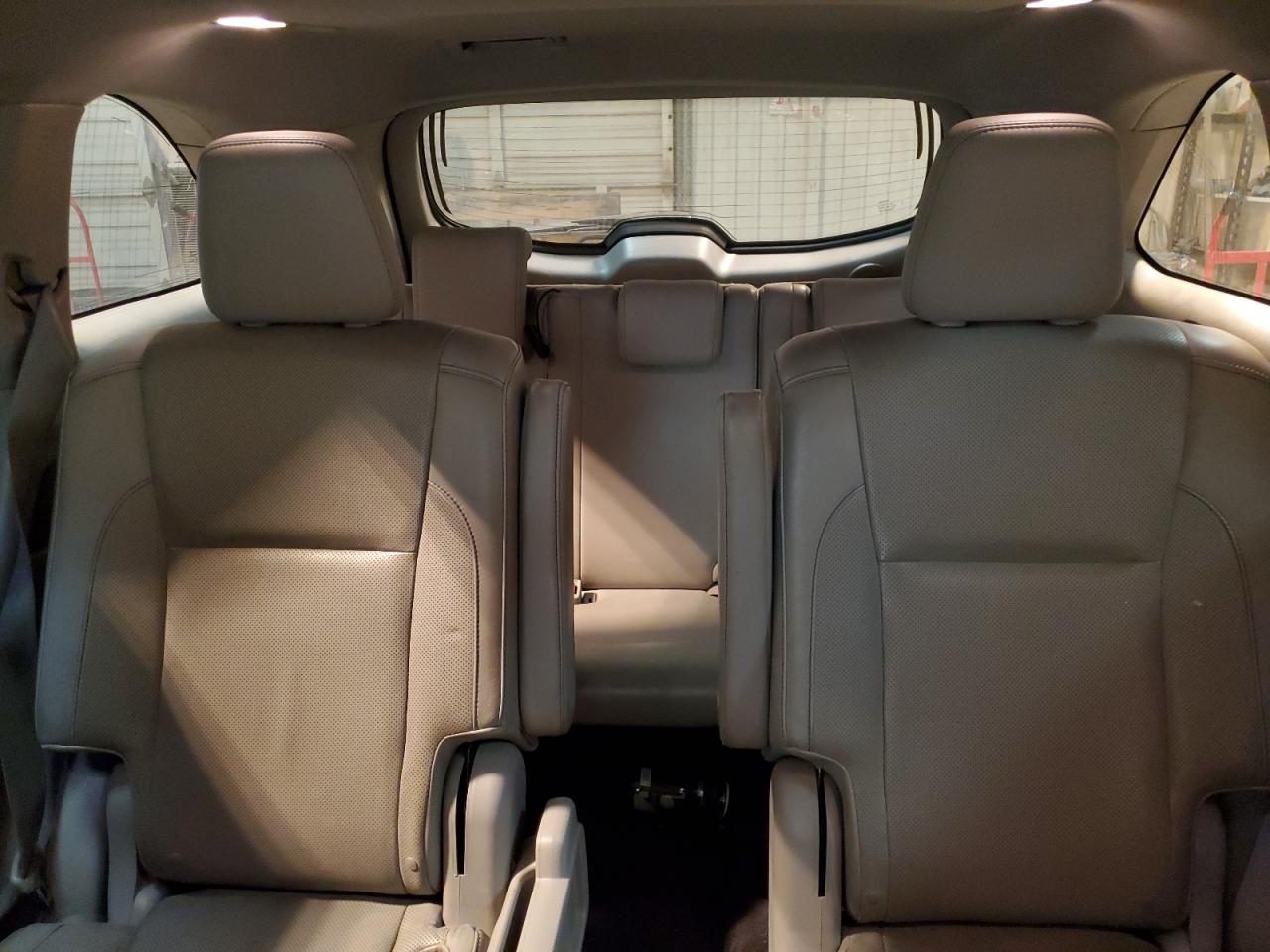 2015 Toyota Highlander - Image 10