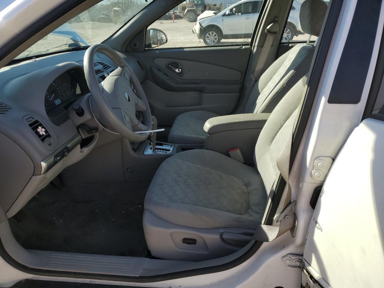 2004 Chevrolet Malibu - Image 7