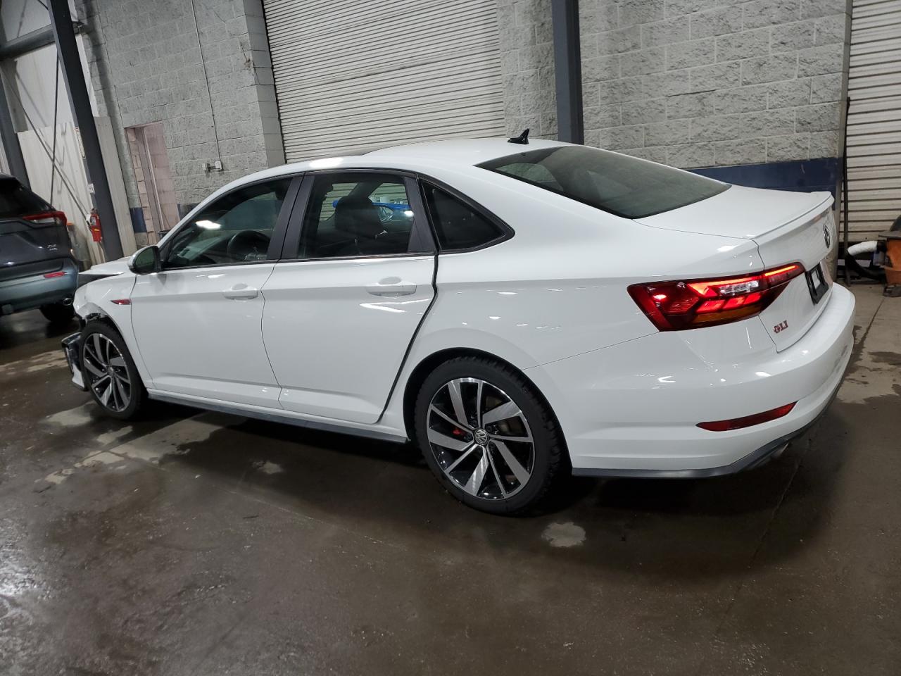 2019 Volkswagen Jetta - Image 2