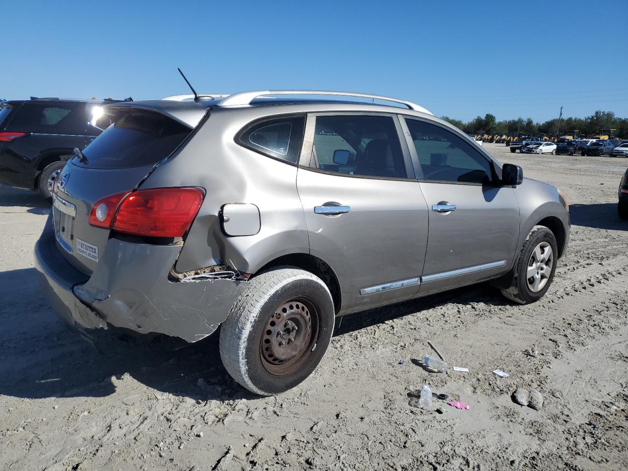 2014 Nissan Rogue - Image 3