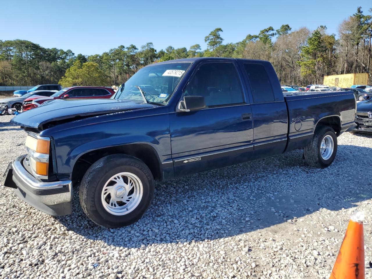1998 Chevrolet GMT-400 - Image 1