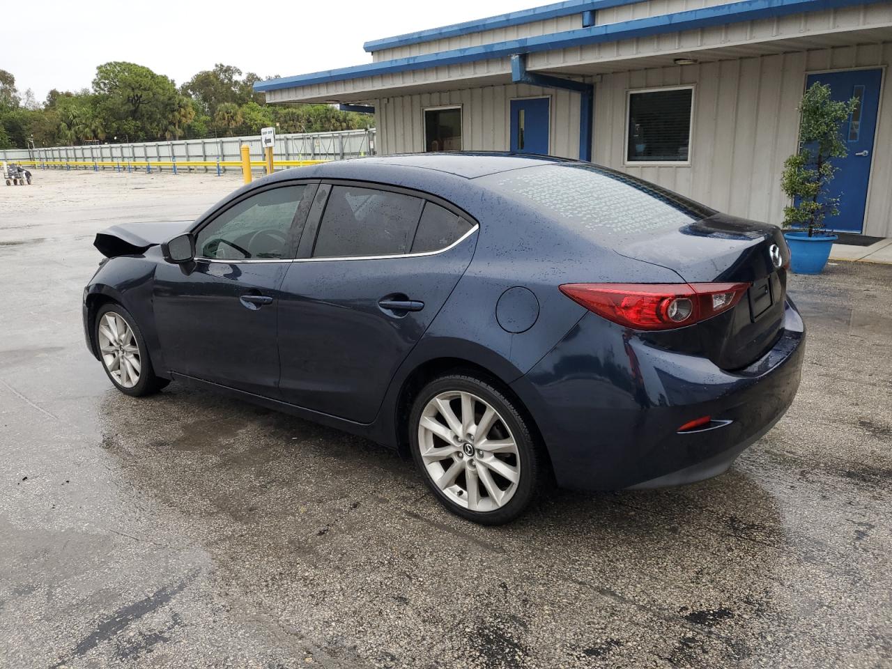 2017 Mazda 3 - Image 2